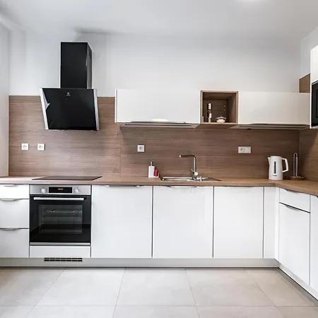 Hubertus 4*
